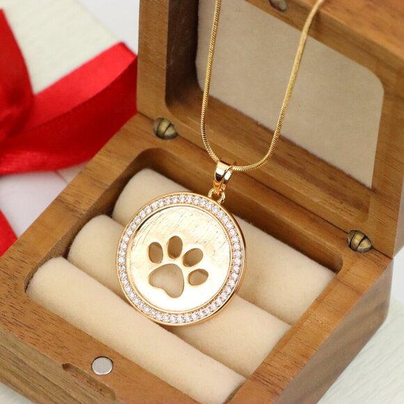 "Rose Gold Circle Pendant with Paw Print Cutout and Stone Border, XPPT1242 - Picture 8 of 10